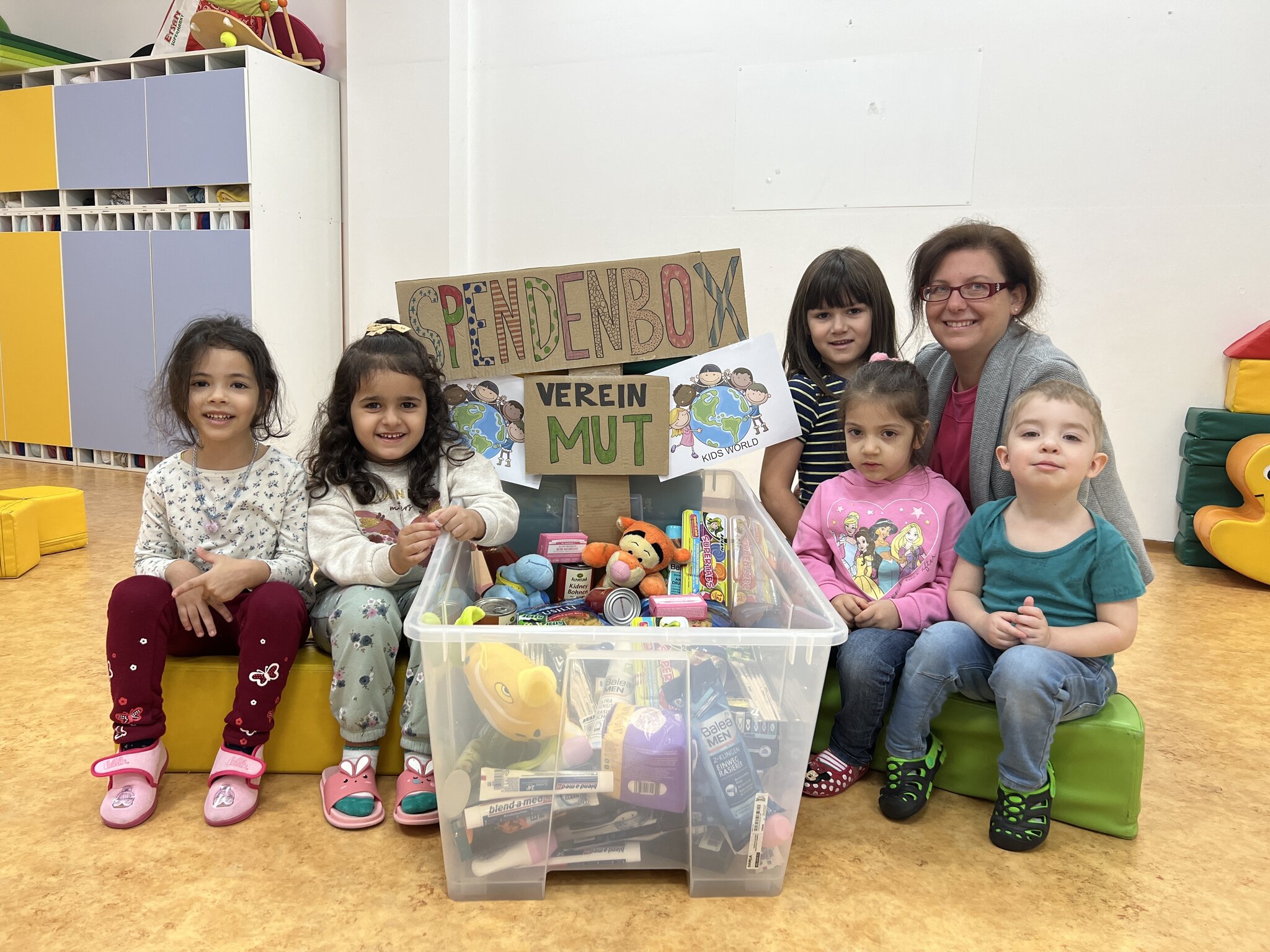  Soziales Engagement: Wiener Kindergarten sammelt Sachspenden für Verein Motiv 