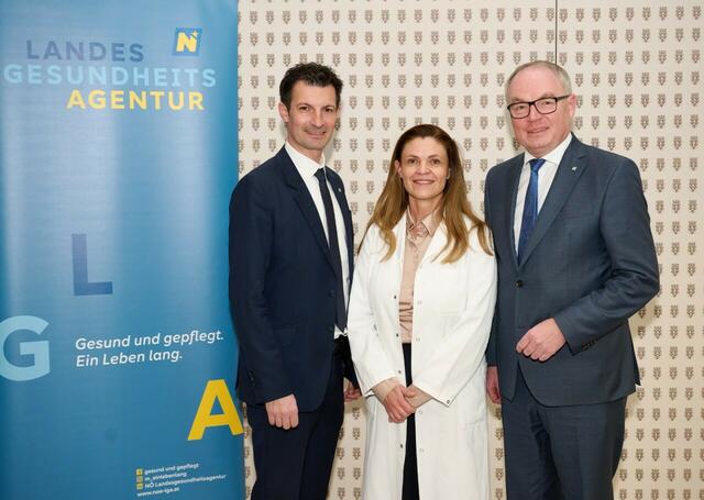 Landtagsabgeordneter und Bürgermeister von Gänserndorf, René Lobner, Prim. Dr. Milana Unterweger-Jocic und LH-Stellvertreter Stephan Pernkopf. | Foto: NLK Pfeiffer