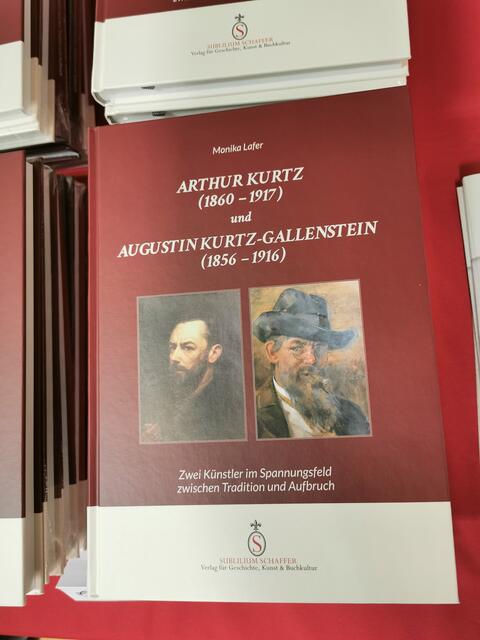 Die Neuerscheinung von Monika Lafer über die beiden Künstlerbrüder Arthur Kuntz und Augustin Kurtz-Gallenstein | Foto: Hermine Arnold
