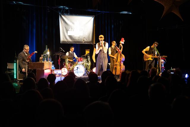 Die Old School Basterds rockten den Puchsaal im Zehnerhaus. | Foto: Urska Sostar