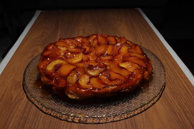 Tarte Tatin | Foto: Bildherkunft: istock.com/yigit akzanbak