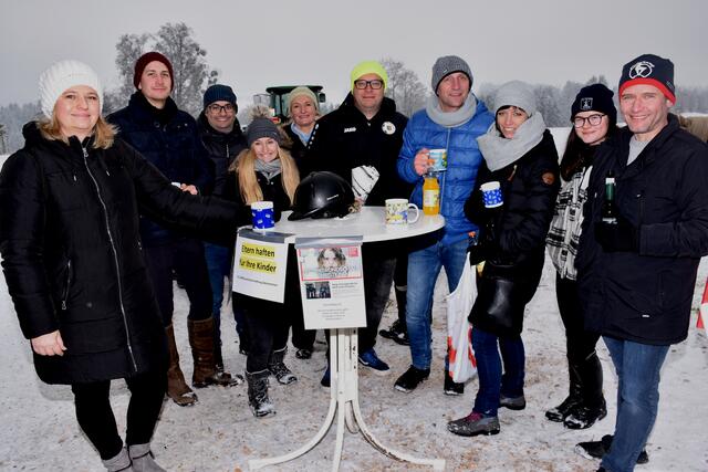 Weihnachtszauber bei den Oberstein Alpacas in St. Thomas. Mit Reiten - Großlinder-Hof, Familie Brandstetter -für das BezirksRundSchau Christkind Perg 2022.  | Foto: Robert Zinterhof