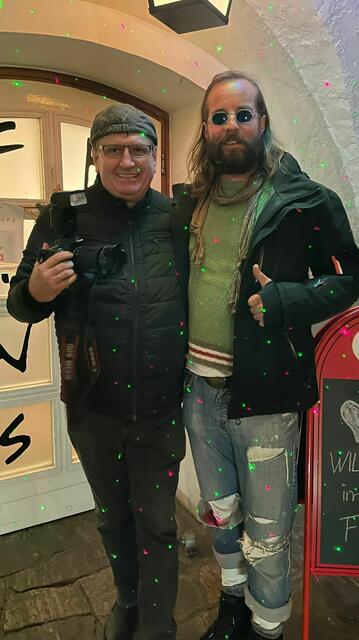 Für die WOCHE St. Veit traf sich Peter Pugganig mit Christian "Billy" Knees  im Cafe Friends. | Foto: Peter Pugganig