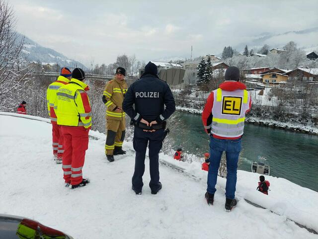 Erneute Suchaktion an der Salzach | Foto: Österreichische Wasserrettung Landesverband Salzburg