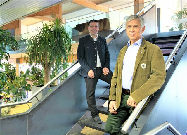 Christian Hollinger, Regionalstellenleiter, und Egon Hierzegger, Regionalstellenobmann WKO Ennstal-Salzkammergut | Foto: Steinfisch