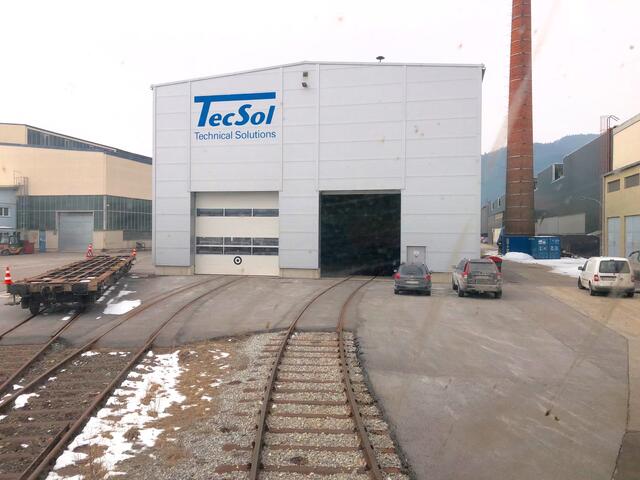 Neben der Zentrale hat TecSol auch eine Schienenfahrzeugwerkstätte  in Krieglach. | Foto: Koidl