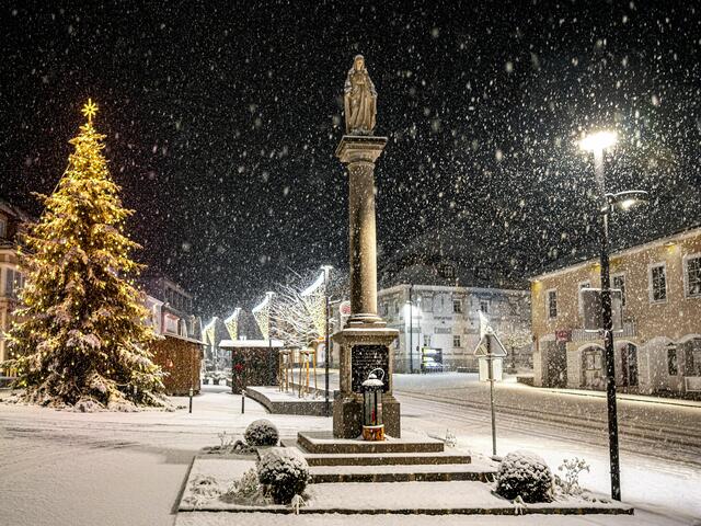 Weihnachtliche Stimmung am neuen Stadtplatz – Lukas Weingartner hat dieses Bild am 6. Dezember 2022 aufgenommen. | Foto: Lukas Weingartner