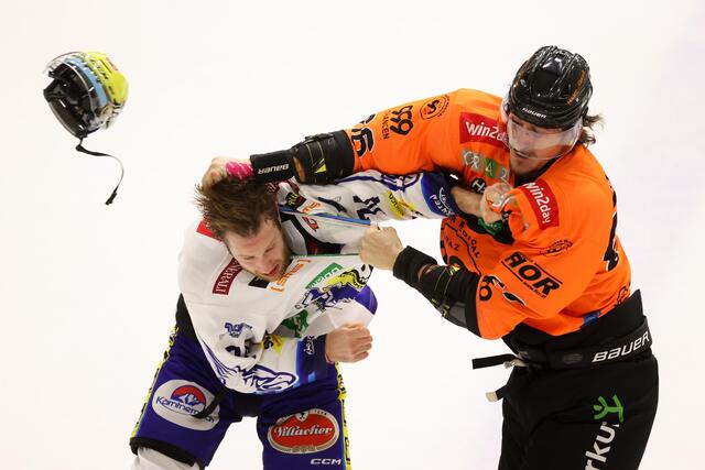 Freaky Friday: Ex-Grazer Kevin Moderer (VSV) gegen Ex-Villacher Adis Alagic (99ers) am 28. Oktober im Liebenauer Bunker | Foto: GEPA