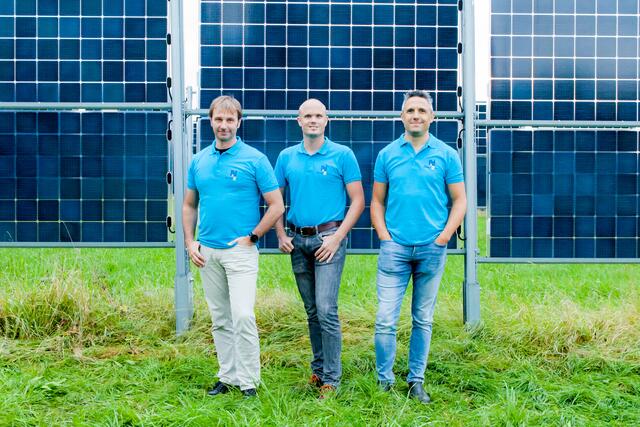 Vlnr.: Sascha Krause-Tuenker (Vorstand von Next2Sun Austria), Bernhard Stöckl (Geschäftsführer von Next2Sun Austria) und Heiko Hildebrandt (Vorstand von Next2Sun Austria). | Foto: Next2Sun