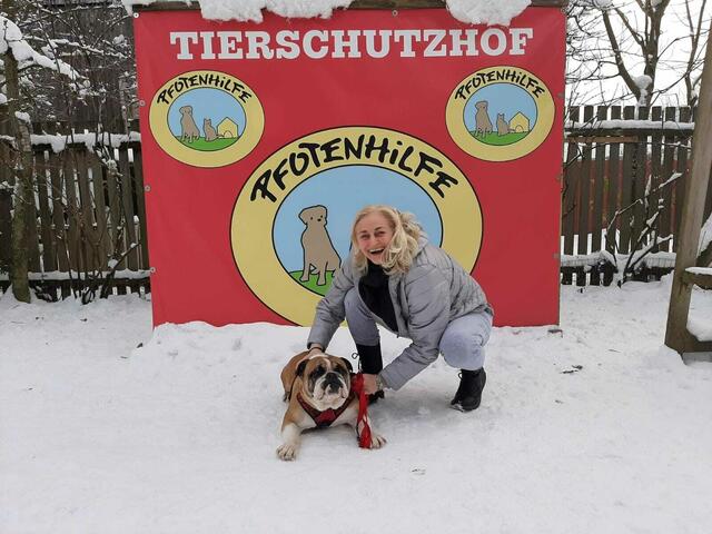 Helmut beim Abschied vom Tierschutzhof Pfotenhilfe. | Foto: Pfotenhilfe