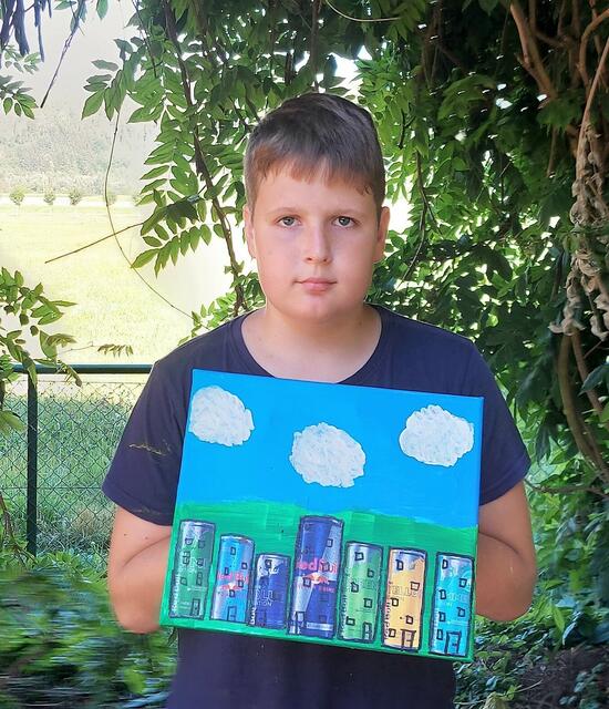 Leon hat eine Dosenstadt gebaut | Foto: Lea-Céline Ambrusch