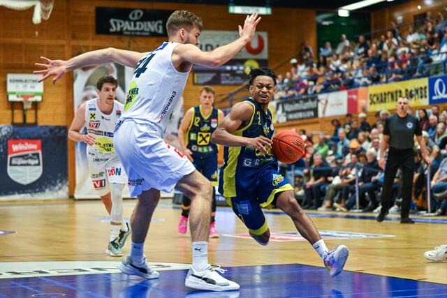 Gmunden-Schreck: Zachery Deshon Cooks (UBSC), Oktober 2022 | Foto: GEPA
