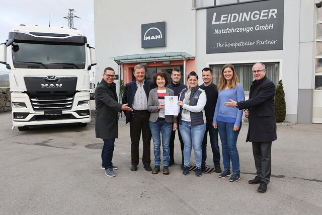v. l.: Hans Moser, Otto, Monika, Andreas, Doris, Christoph und Petra Leidinger und Günther Baschinger | Foto: Andreas Maringer