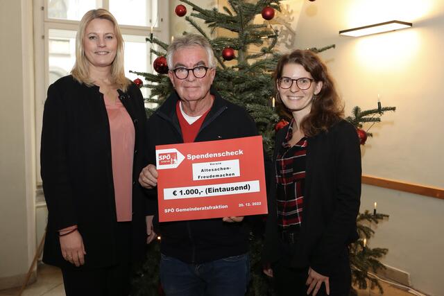 Von links: Stadträtin Katrin Auer, Wolf-Dieter Pichler und Anna-Maria Demmelmayr-Durst. | Foto: Klaus Mader