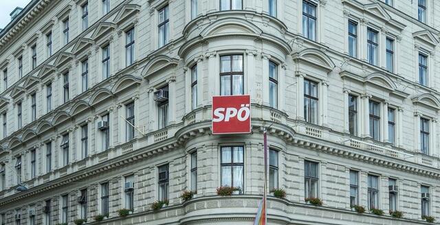 2019 soll ein Funktionär der SPÖ Wien mehrere weibliche Parteimitglieder sexuell belästigt haben. | Foto:  Andreas Tischler / picturedesk.com