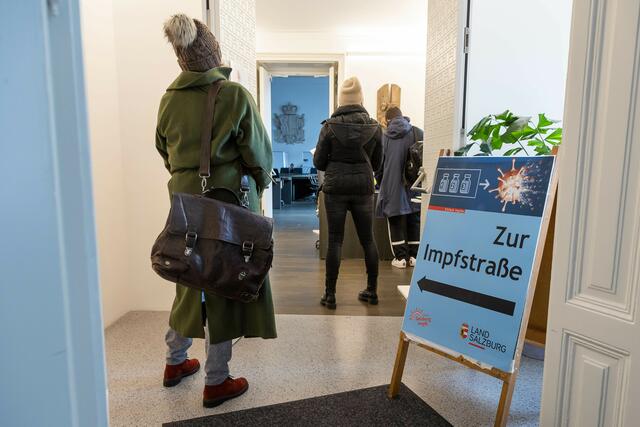 In Salzburg gibt es nahezu jeden Tag die Möglichkeit, sich gegen Infektionskrankheiten wie die Grippe oder Covid impfen zu lassen. | Foto: Land Salzburg/Neumayr/Hofer
