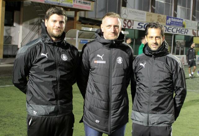 Cheftrainer Thomas Laganda, sportlicher Leiter Omer Tarabic und Co-Trainer Josef Gehmaier (v.l.). | Foto: UVB Oberbank Vöcklamarkt