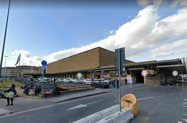 Der Euronight 294 erreichte den Florenzer Bahnhof Santa Maria Novella um 22.41 Uhr mit einer Verspätung von 31 Minuten. Erst um 3.40 Uhr, also fünf Stunden später, nahm die Fahrt wieder auf. | Foto: Screenshot Google Maps