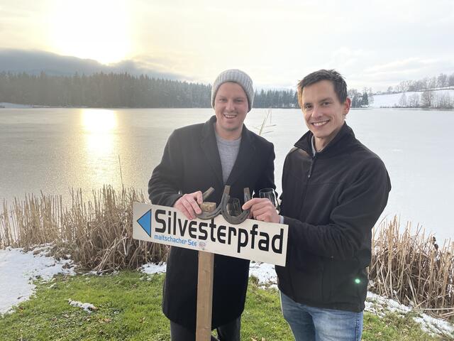 Matthias und sein Cousin Rudi Spieß haben die Organisation des Silvesterpfads am Maltschacher See übernommen. | Foto: MeinBezirk.at