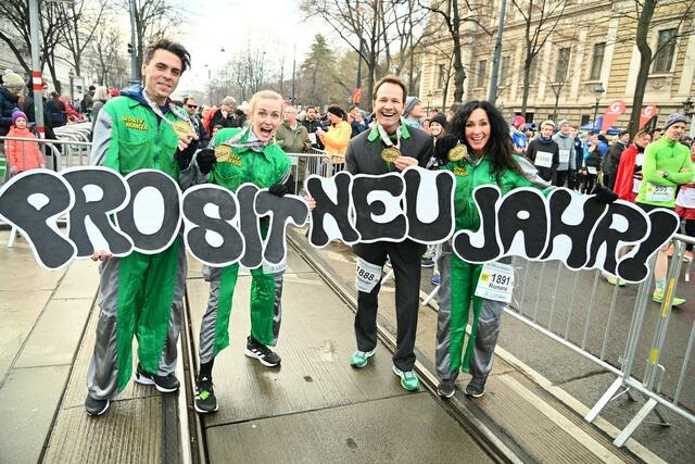 Alexander Rüdiger mit seinem 'Geldscheffel-Team'  | Foto: Manfred Sebek