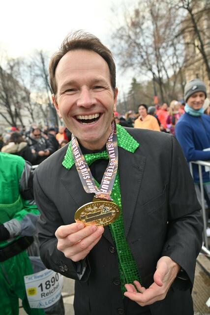 Alexander Rüdiger freut sich über den Stockerlplatz | Foto: Manfred Sebek