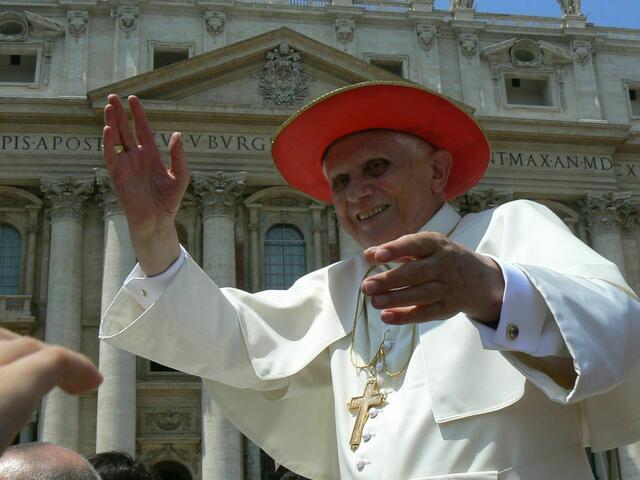 Papst Benedikt verstarb um 9.34 Uhr - kurz nach Bekanntwerden der Nachricht läuteten die Kirchenglocken in Kärnten | Foto: Wikimedia Commons/Lene