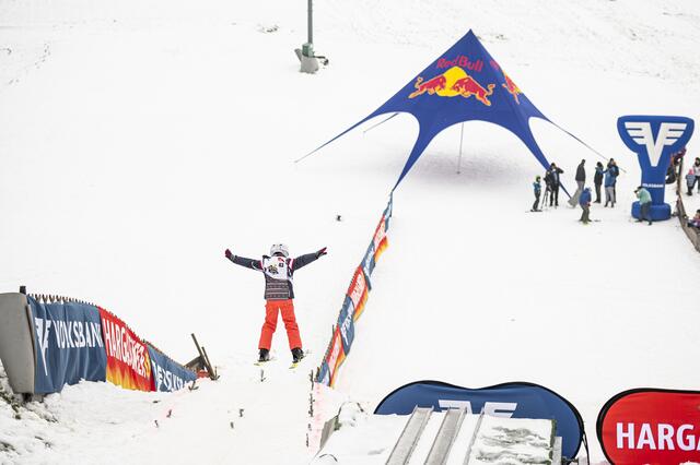 Zwischen der Vier-Schanzentournee und dem Skfliegen am Kulm können sich die Kinder in Rottenmann in Szene setzen. | Foto: Miriam Lottes/Red Bull Content Pool