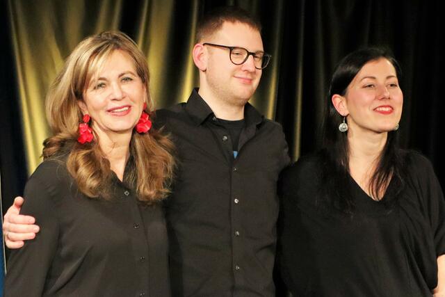 Mit Schmiss in das neue Jahr: Silvia Sonnleitner, Philipp &amp; Verena Fink (v.l.)