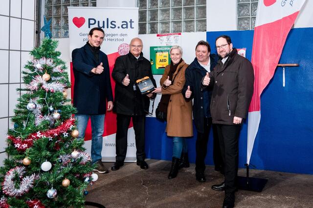 Der Defi im Fünften soll dabei helfen, Leben zu retten.
 | Foto: Murtaza Elham/SPÖ 1050
