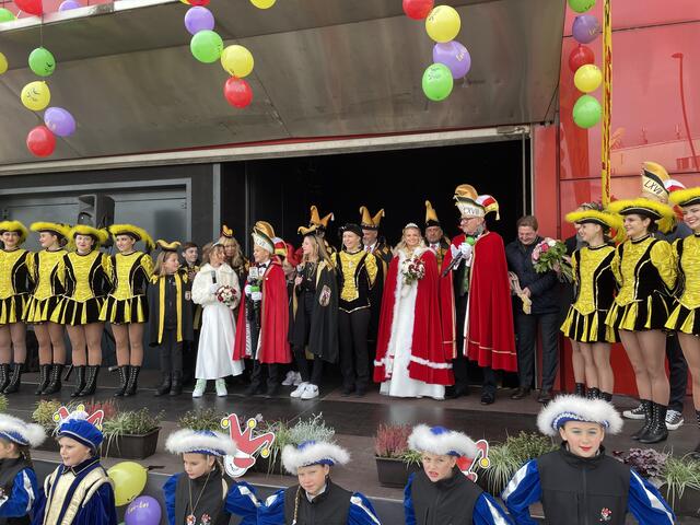 Ihre Lieblichkeit Prinzessin I. Alexis Majoran und Prinz Fidelius LXVIII. Heinz Gossmann, CMC bei ihrer Präsentation im November. Jetzt geht es endlich richtig los. | Foto: MeinBezirk.at 