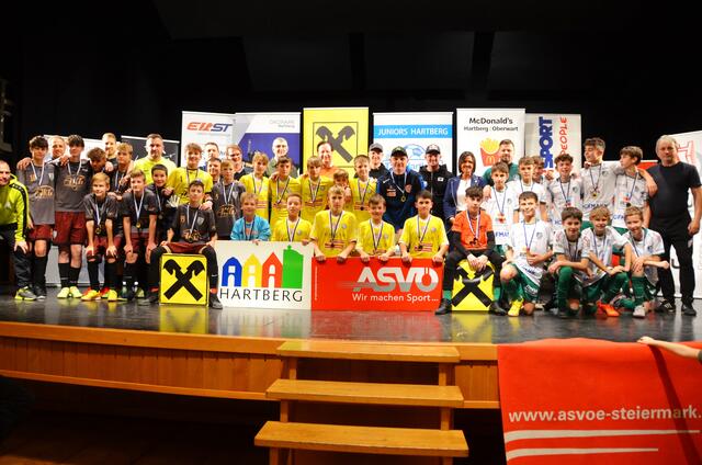 Der GAK (Mitte) siegte in der U13 vor dem NZ Gleisdorf (li) und dem USV Scheiblingkirchen Warth | Foto: KK