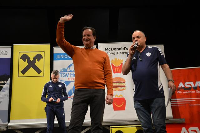 Großer Dank ging an Thomas Klug der mit McDonalds das Juniors Nachwuchsturnier seit 32 Jahren unterstützt | Foto: KK