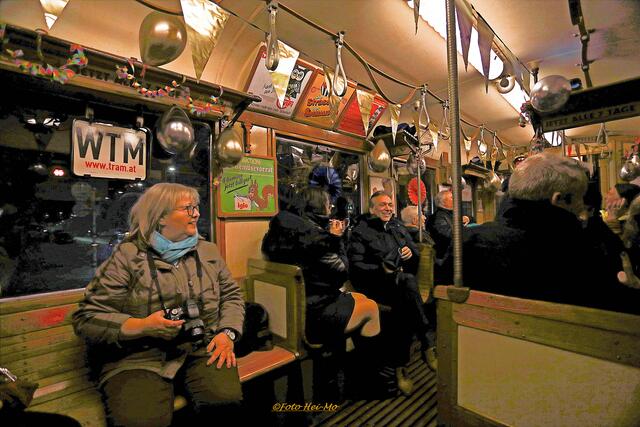 In der alten Straßenbahn kamen nostalgische Erinnerungen auf... 