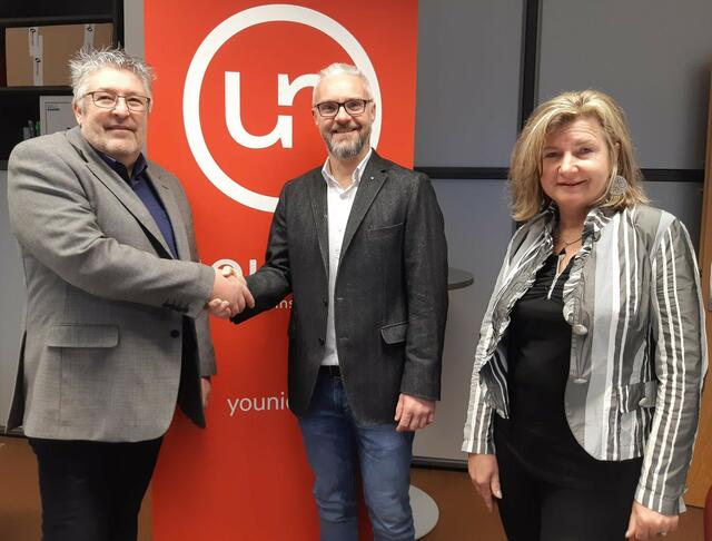 Jürgen Winterheller (Mitte) übernahm mit Jänner 2023 offiziell den Vorsitz der Personalvertretung der Stadtgemeinde Leoben von seinem Vorgänger Klaus Sattler. Claudia Reiter unterstützt im Sekretariat.  | Foto: leopress