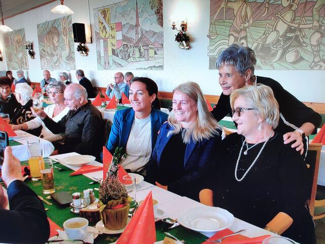 Zahlreiche Gäste konnten bei der Weihnachtsfeier im Gasthaus Stoff begrüßt werden. | Foto: Privat