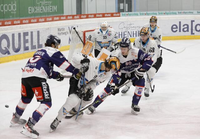Die Adler hatten die Steel Wings fest im Griff. | Foto: H. Franke