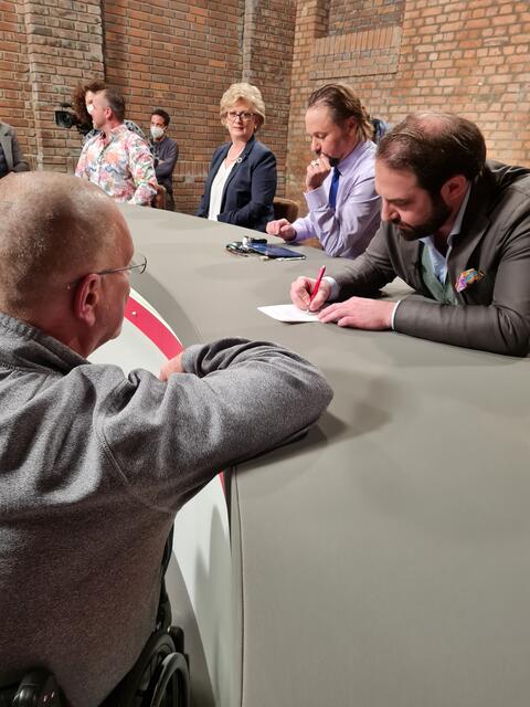 Thomas Zinnbauer bei Bares für Rares. | Foto: immerland'ing