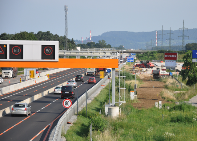 Die aktuellen Treibstoffpreise bremsen ein: Auf den steirischen Autobahnen und Schnellstraßen gab es 2022 weniger Verkehr als vor Corona. | Foto: KK