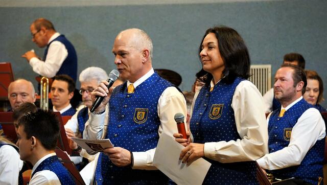 Auch heuer wurde für das musikbegeisterte Publikum ein sehr abwechslungsreiches Programm, durch das Manfred Stückler und Daniela Sattler in bewährter Manier führten, zusammengestellt.