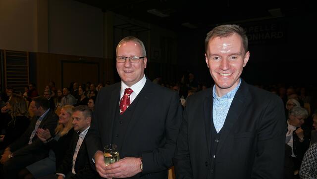 Stadtpfarrer Martin Edlinger und Pastoralpraktikant Michael Rossian