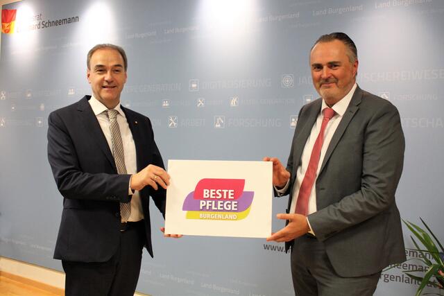 LR Leonhard Schneemann und LH Hans Peter Doskozil ziehen erste positive Bilanz zum neuen Anstellungsmodell in der Pflegeausbildung. | Foto: Landesmedienservice