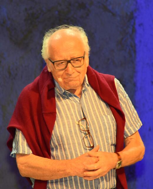 Große Trauer: Der in Imst geborene, legendäre Moderator Ernst Grissemann verstarb im Alter von 88 Jahren.  | Foto: Haun