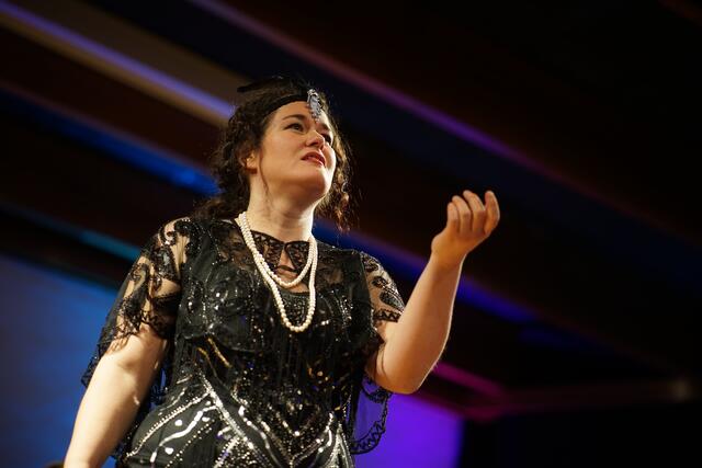 Getragen vom Salonorchester der Akademie St. Blasius, als Sopranistin eine Klasse für sich: Belinda Loukota, gebürtig aus dem Pitztal