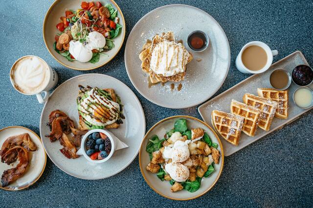 Ein gutes Frühstück gehört zu einem gemütlichen Wochenende.  | Foto: Davey Gravy/Unsplash