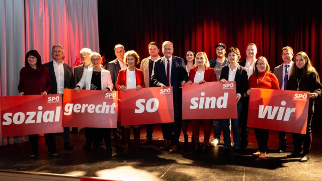 Gabriele Seidl-Proschek,Karl Schmid-Wilches, Hermann Haneder, Marion Török, Christian Kainz, Regina Blondiau-Köllner,Christian Dreschkai, Franz SchnablIsabella Koranda, Doris Hahn,Valentin Mähner, Nicole Hörner, Benjamin Brandfellner, Christina Eireiner, Robert Waltner und Ines Stilling | Foto: Christian Nowotny