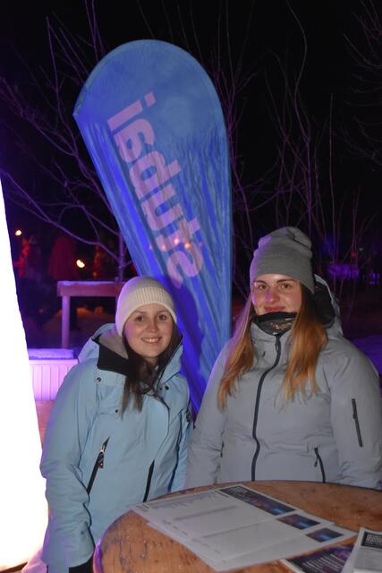 Nadine Schlaucher und Magdalena Pfurtscheller  | Foto: Kainz