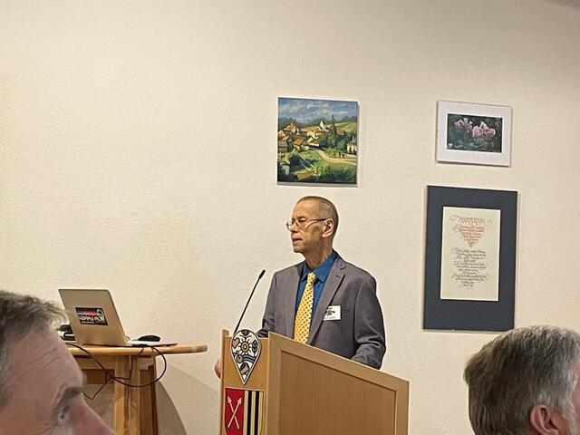Karl Eder präsentierte die bewegende Geschichte des Unternehmens. | Foto: cf