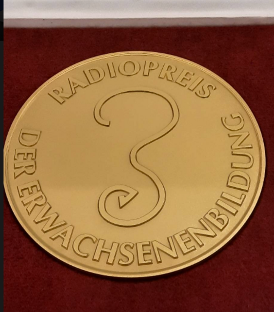 Mit dem Radiopreis der Erwachsenenbildung werden jedes Jahr die besten "Bildungssendungen" auszgezeichnet. | Foto: Radio FRO