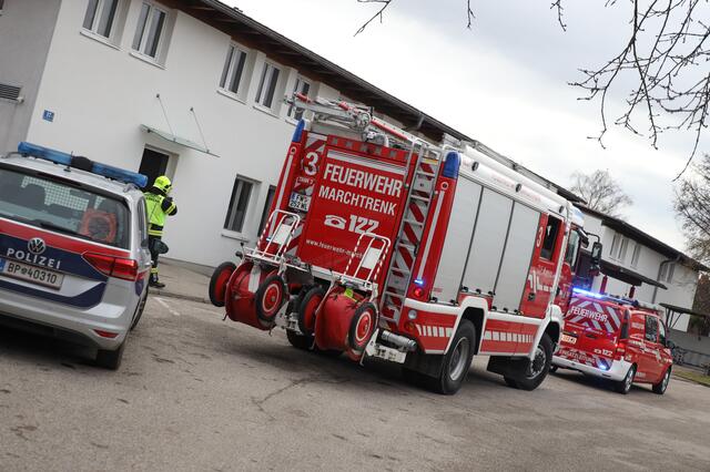 Erneut gab es am 13. Januar Gas-Alarm um das Areal der Firma Bussetti in Marchtrenk. Die Feuerwehr musste für Messungen ausrücken. | Foto: laumat.at