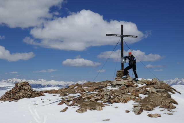 Am Gipfel des Großen Königstuhl.  | Foto: Thomas Neuhold